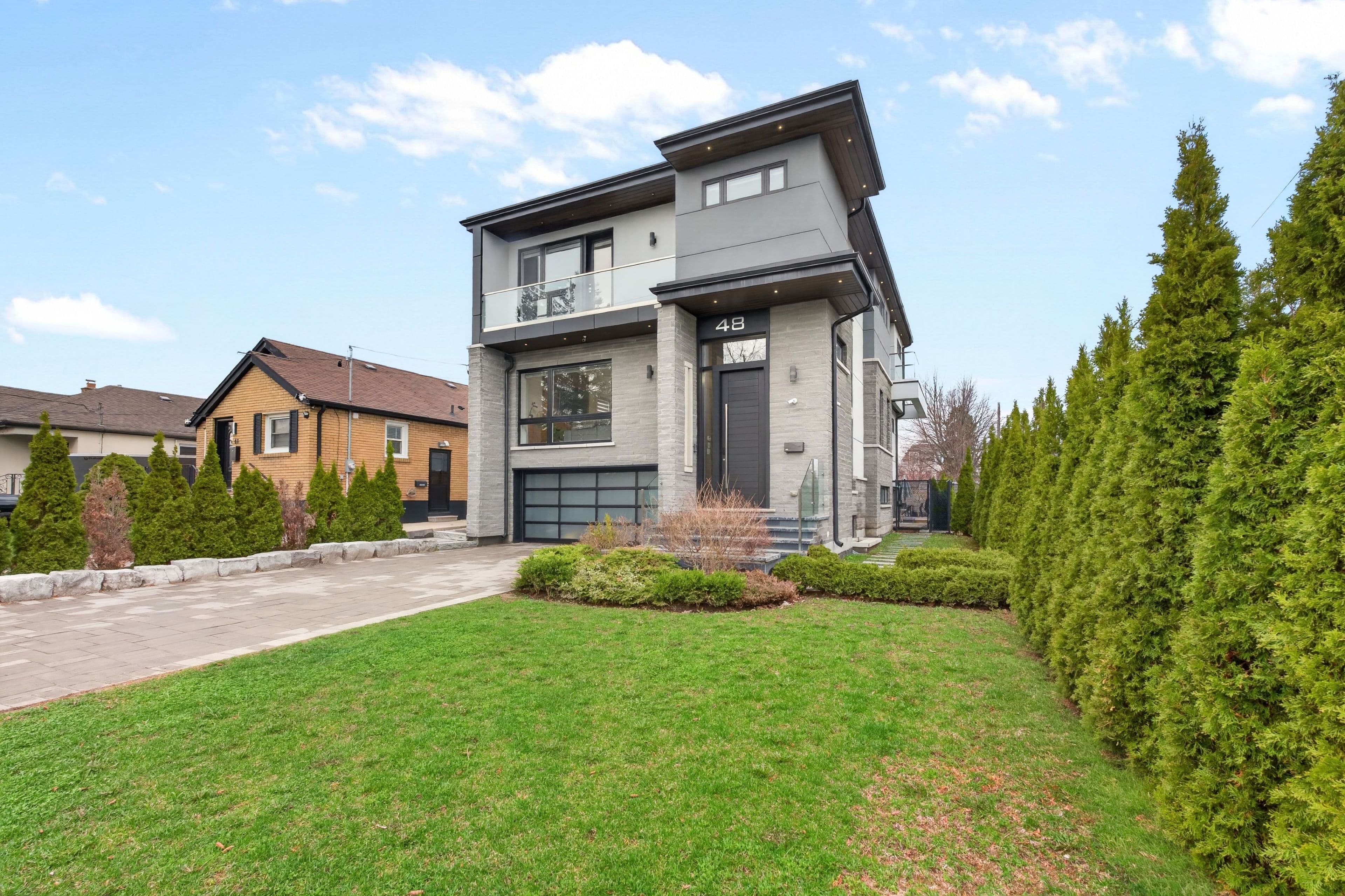 Secondary listing photo of 5 bedroom Detached house in Toronto W04 at 48 Cornelius Parkway.